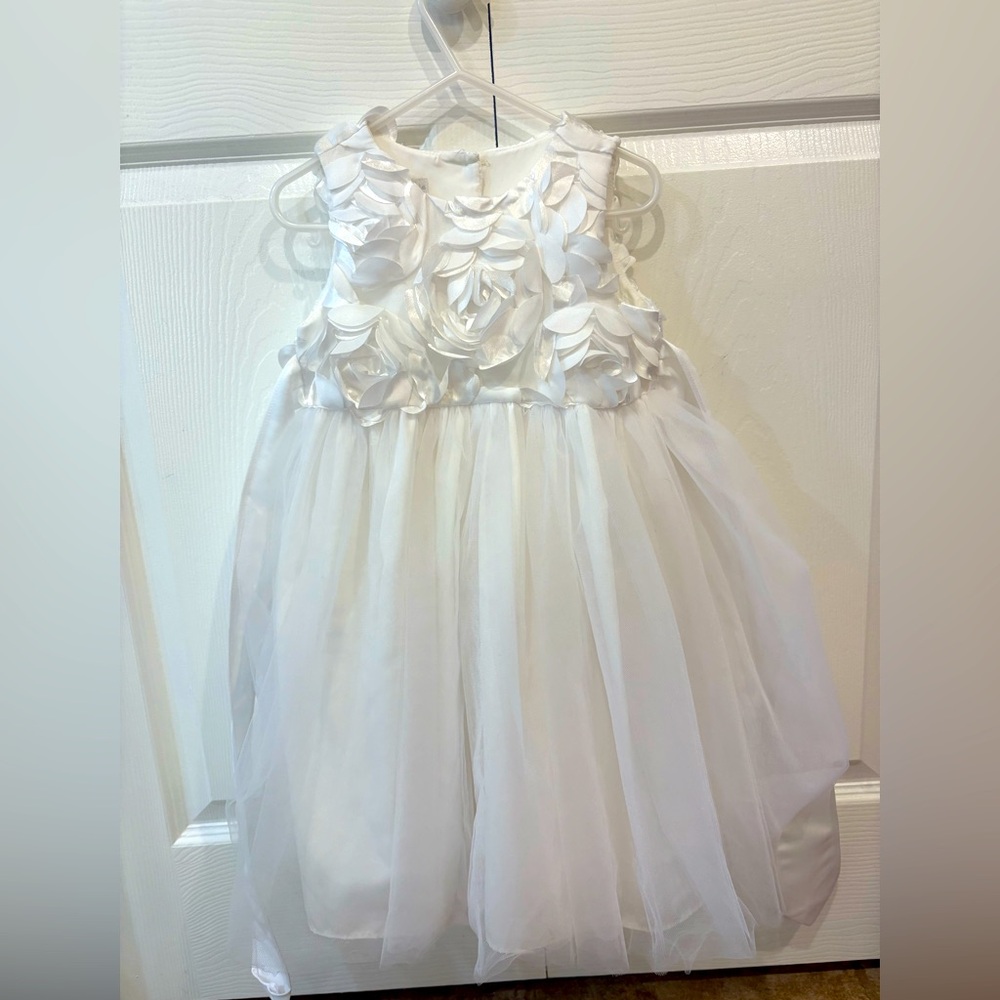 3T Pippa & Julie Formal Dress